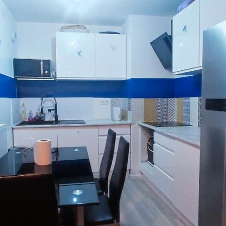 Jolie Appartement Avec Un Jardin Meaux Exterior photo