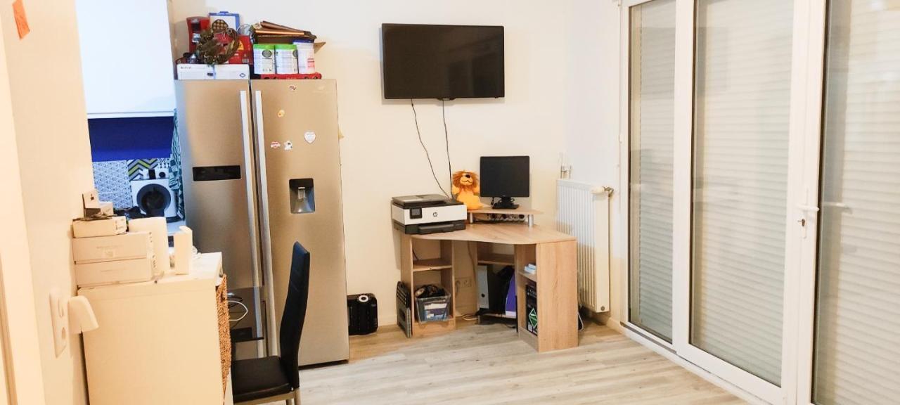 Jolie Appartement Avec Un Jardin Meaux Exterior photo
