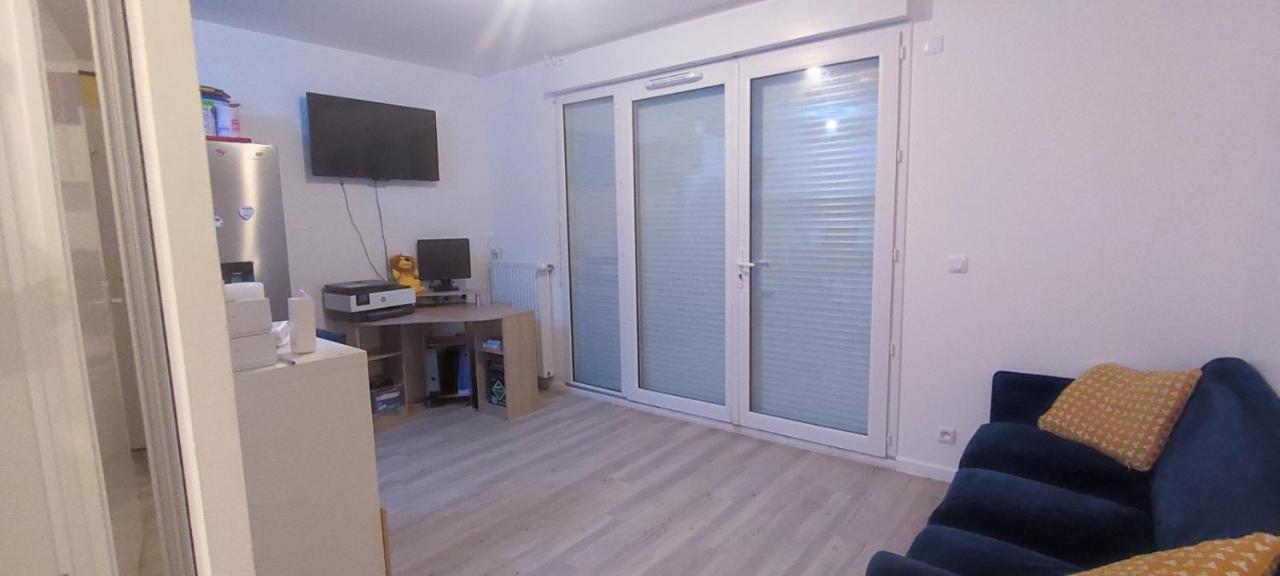 Jolie Appartement Avec Un Jardin Meaux Exterior photo